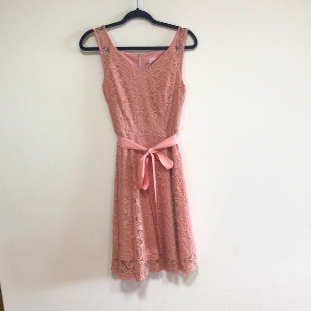 Lovely Dressystar Dress. Lace with lining. XS.